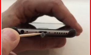 How to Clean Your iPhone Charger Port for Free